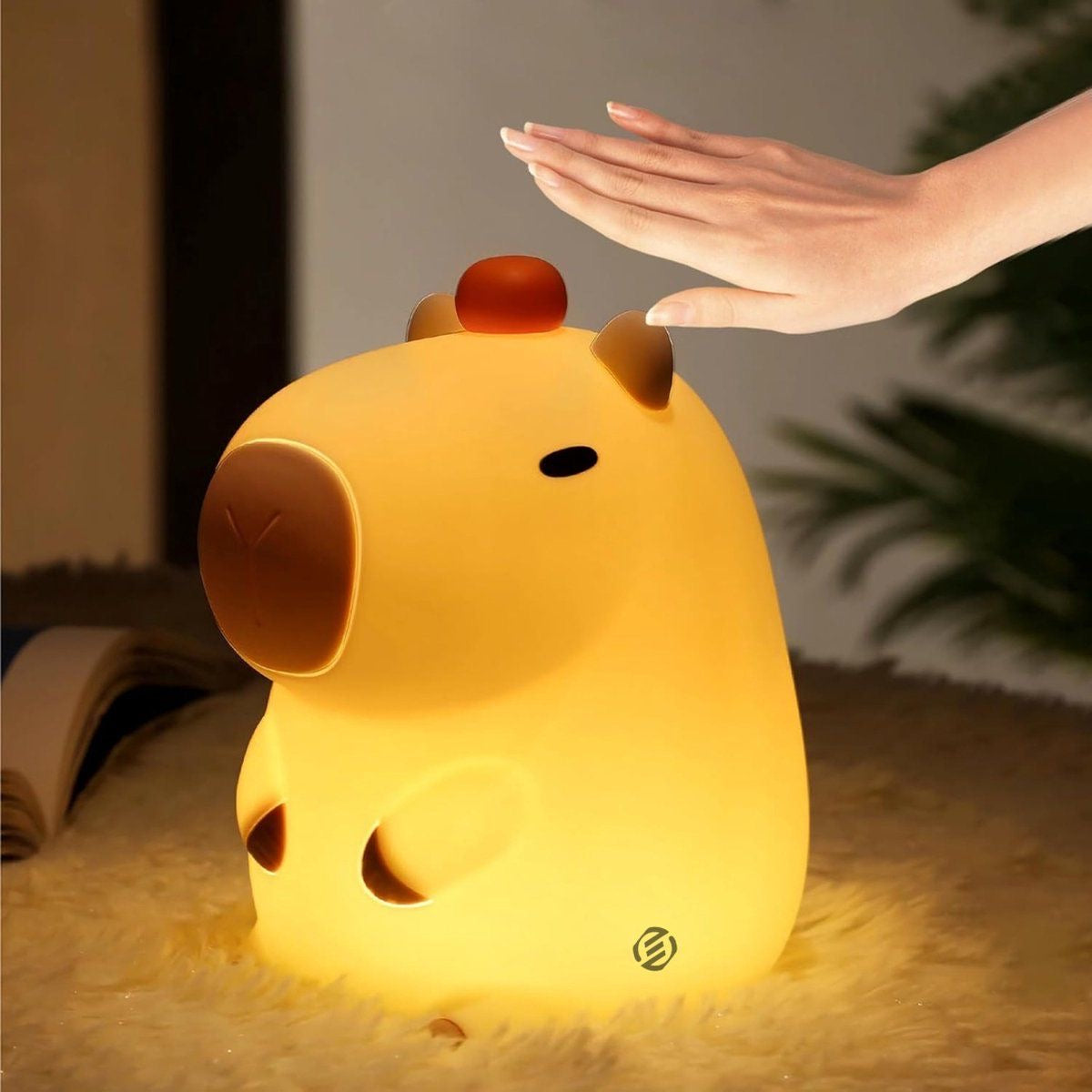 Capybara night lamp